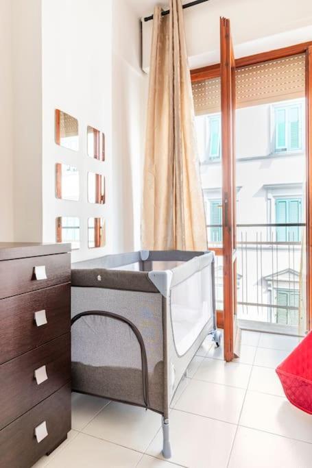 Casa Etruschi - Appartamento Con Posto Auto Livorno Kültér fotó