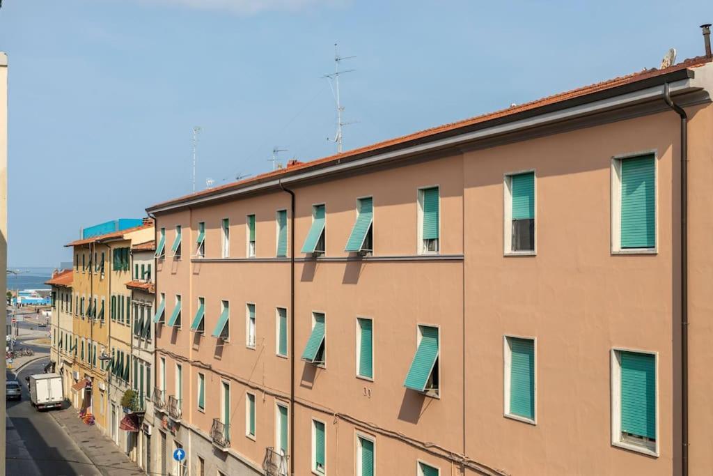 Casa Etruschi - Appartamento Con Posto Auto Livorno Kültér fotó