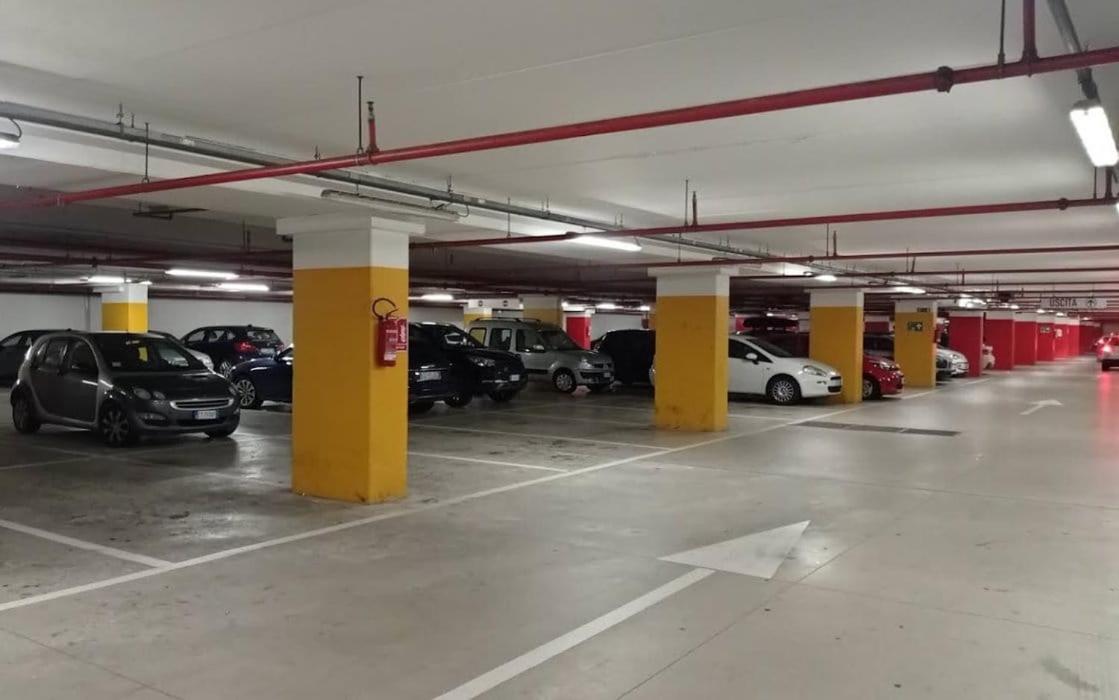 Casa Etruschi - Appartamento Con Posto Auto Livorno Kültér fotó