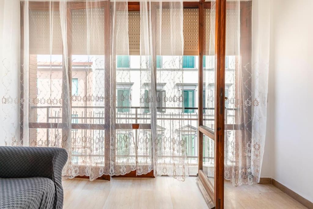 Casa Etruschi - Appartamento Con Posto Auto Livorno Kültér fotó